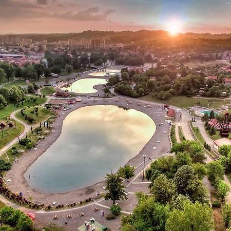 Apartmani Sarah Tuzla Kültér fotó